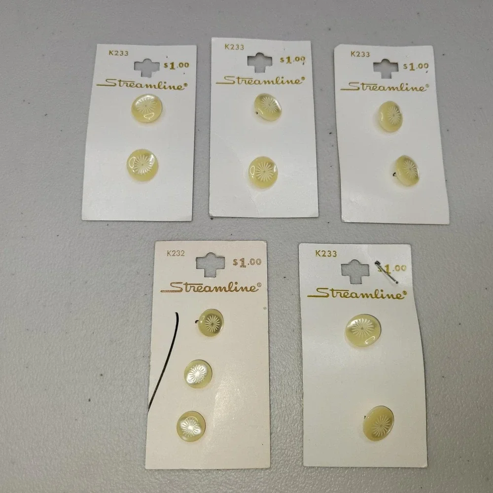 Vintage‎ Streamline Yellow Pearlized Starburst Buttons 11pc Lot
